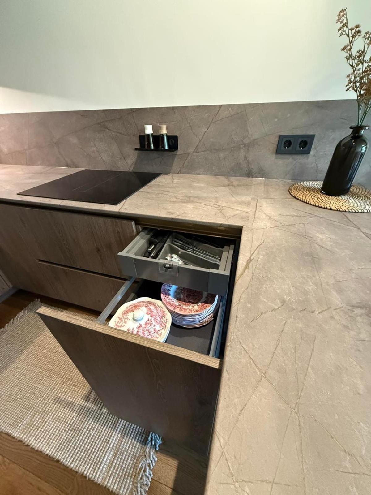 Amber White Apartment 耶德库安特 外观 照片